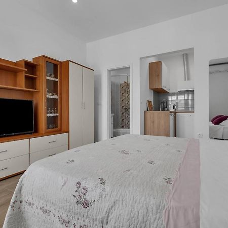 Sea Breeze Studios Тучепи Экстерьер фото